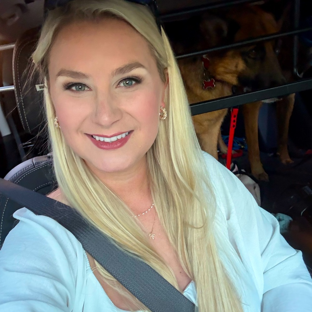 Meet your Posher, Lynn